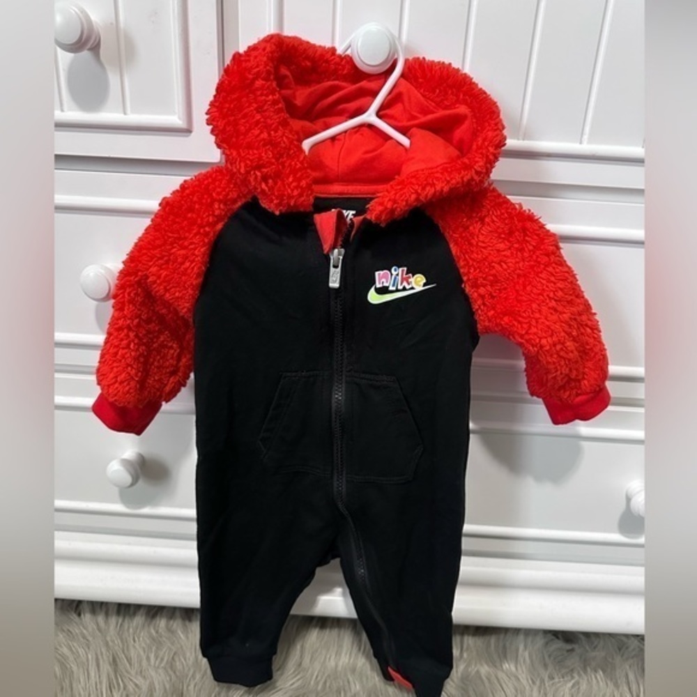 Nike Infant‎ Sherpa Play All Day Hooded Coverall Size 6M